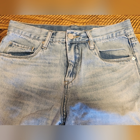 Blank NYC High Rise Tapered Leg Distressed Jeans Size 26 - Picture 2 of 12